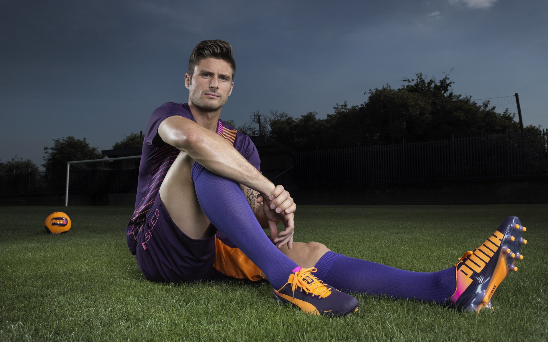 JackeyLove焦点对战，阿扎伦卡与40激战曼联分钟，反败为胜胜负难料！全场沸腾不已